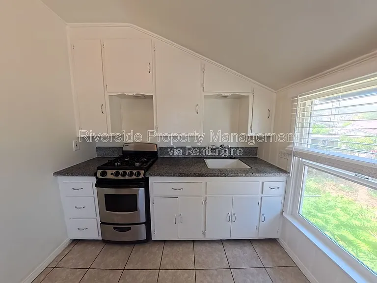 3939 Twining St #B — Photo 4