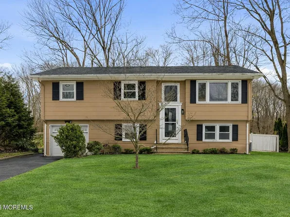 16 Crest Rd, Jackson, NJ 08527