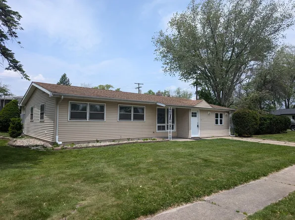 754 W 67th Ave, Merrillville, IN 46410
