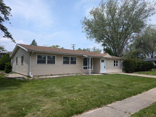 754 W 67th Ave, Merrillville, IN 46410
