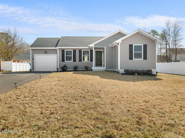 131 Bluejacket Avenue, Manahawkin, NJ 08050