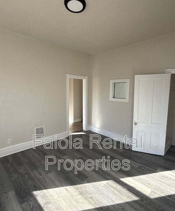 1st image of 209 Fulton St Floor 1