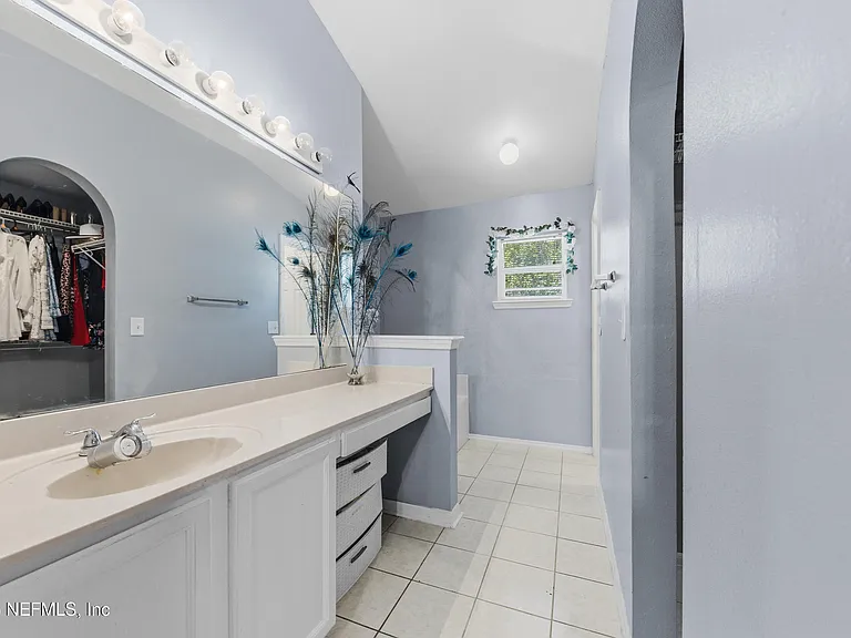 2656 Lantana Lakes Dr E — Photo 16