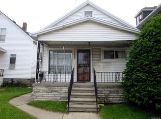 2370 Commor St, Hamtramck, MI 48212