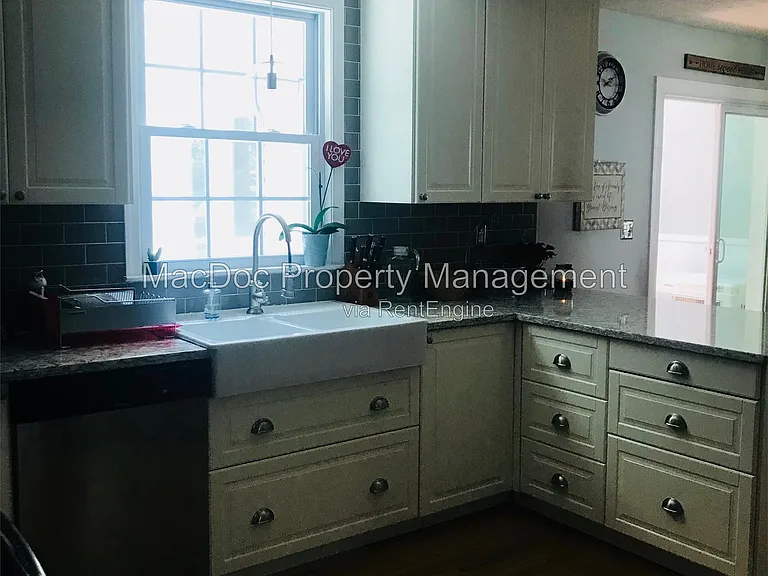 6804 Saxony Cir — Photo 5