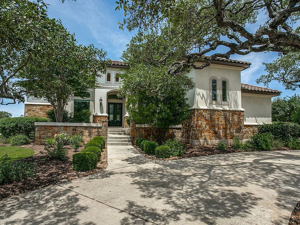 1st image of 203 Persimmon Pond