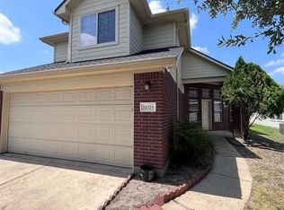16319 Royal Stone Ln, Houston, TX 77073