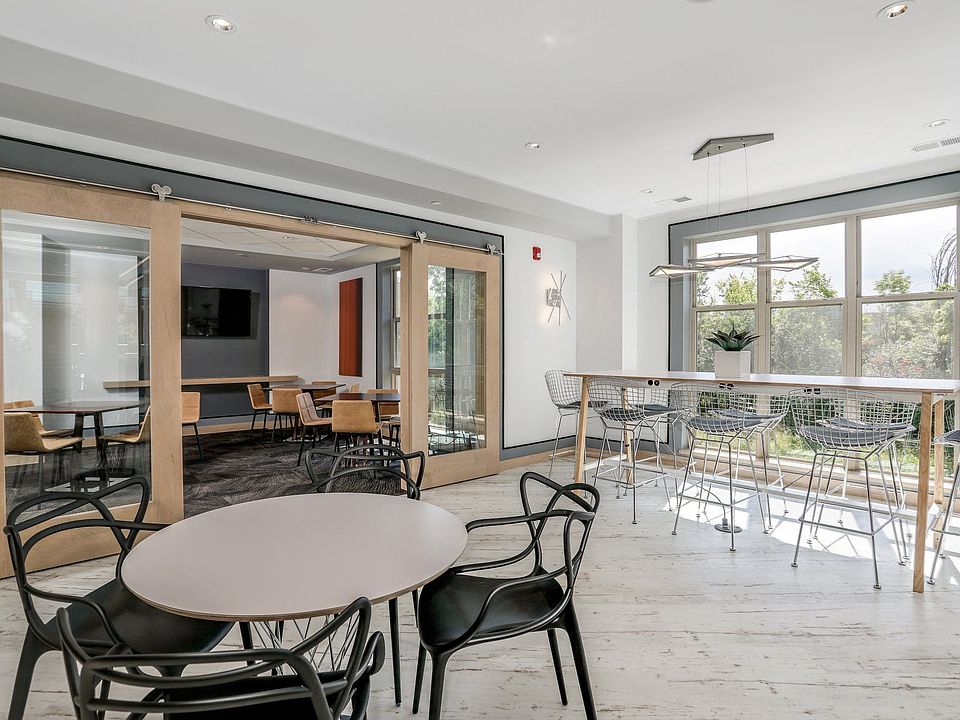7110 Orchard Lake Rd # 3032, photo 9