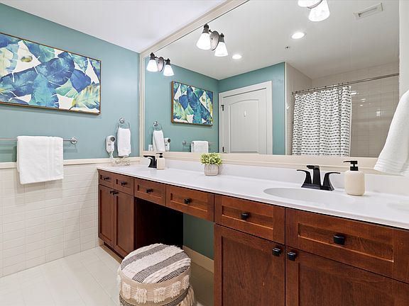 3rd image of 965 Registry Blvd #1-306