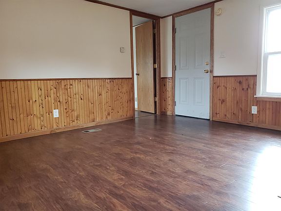 5th image of 2712 Larrabee Ave Trailer 22