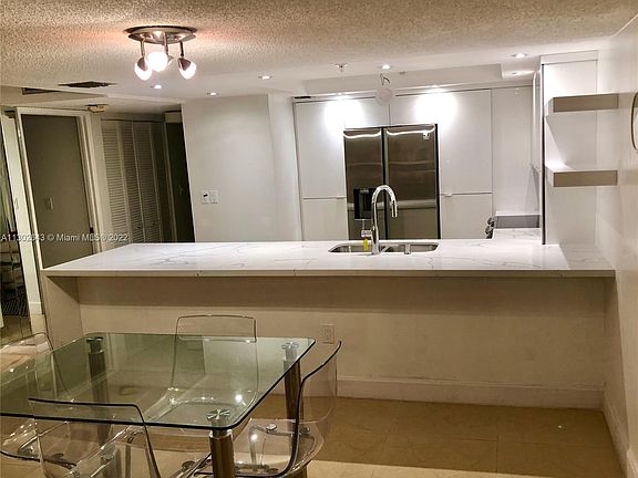 2nd image of 1621 Collins Ave APT 702