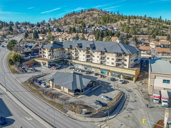 1390 Hillside Dr #305, Kamloops, BC V2E 0A6