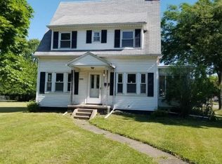 342 Hillside Dr, Rossford, OH 43460