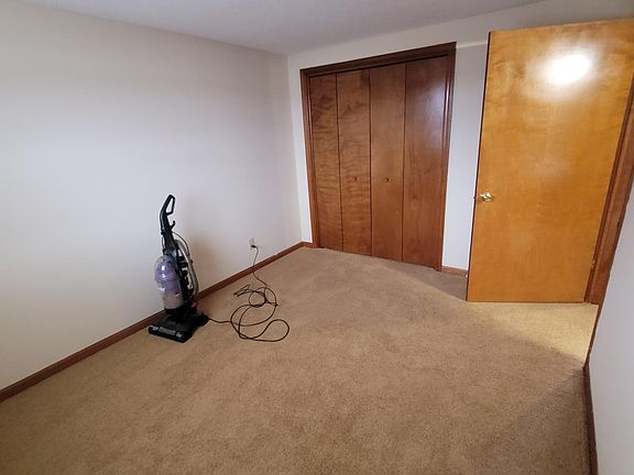 5th image of 2726 Alder Creek Dr S #2
