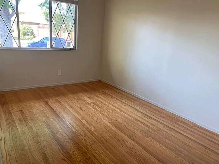 1014 Ticonderoga Dr — Photo 24