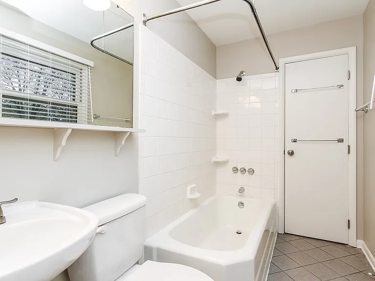 7605 Kimberly Dr — Photo 11