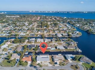 4556 Vinewood Cir, North Fort Myers, FL 33903