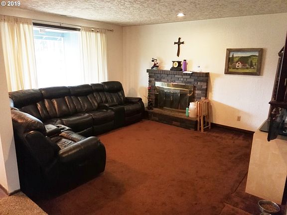 2nd image of 10604 NE 93rd St