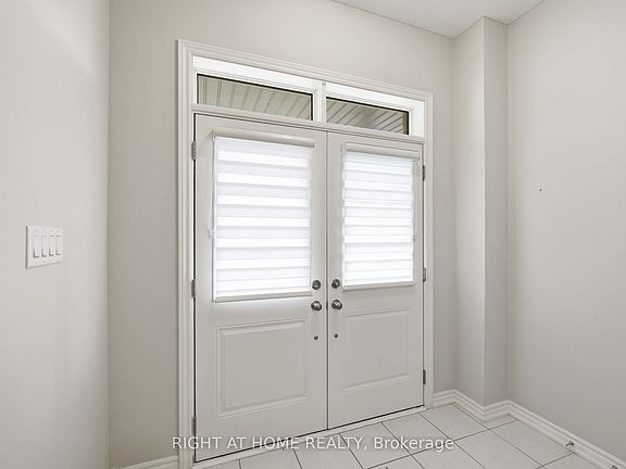 4th image of 2136 Coppermine St