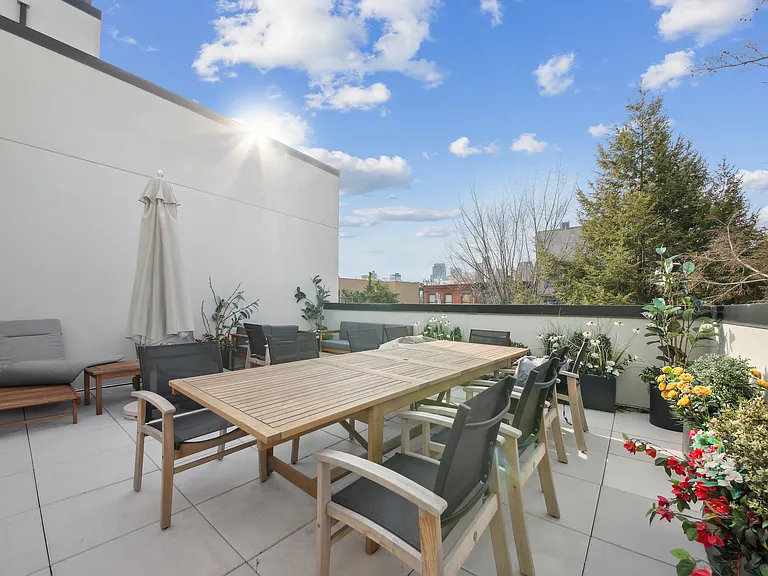 132 Waverly Ave #GARDEN — Photo 20