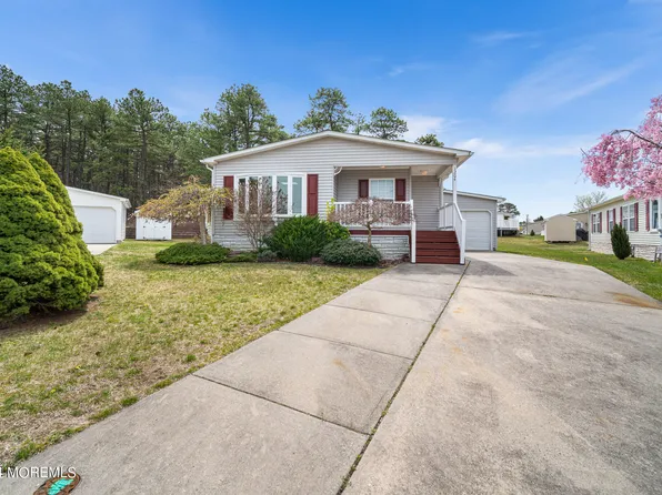 1204 Winding Brook Way, Whiting, NJ 08759