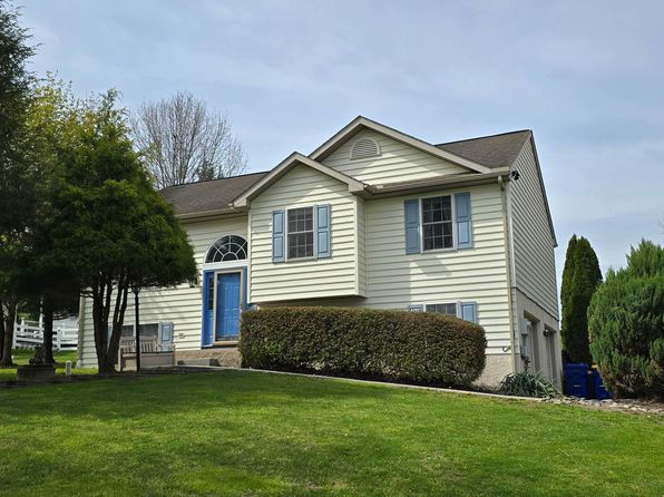 170 High St, Felton, PA 17322