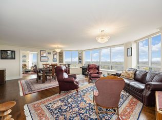 80 Harrison Garden Blvd #1821, Toronto, ON M2N 7E3