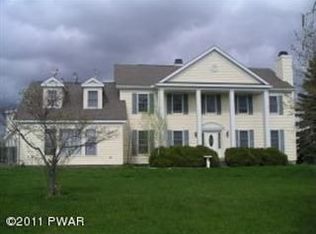 114 Bidwell Hill Rd, Lake Ariel, PA 18436