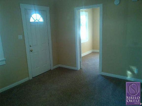 3rd image of 1055 Western Ave
