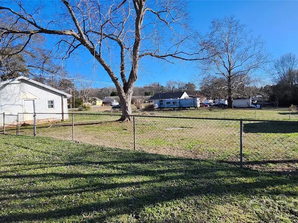 101 Gaither Rd, Belmont, NC 28012