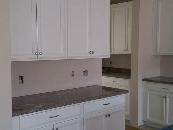 4th image of 1005 Vinsetta Cir