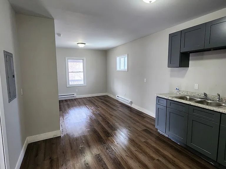 2987 E 128th St #1-4 — Photo 1