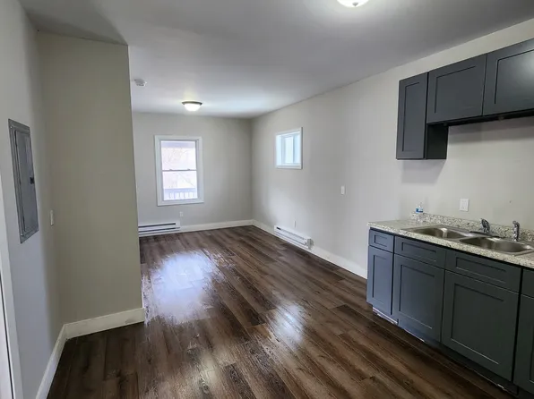 2987 E 128th St #1-4, Cleveland, OH 44120