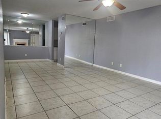 9700 Leawood Blvd APT 1111, Houston, TX 77099
