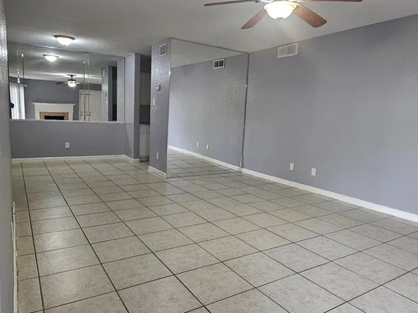 9700 Leawood Blvd APT 1111, Houston, TX 77099