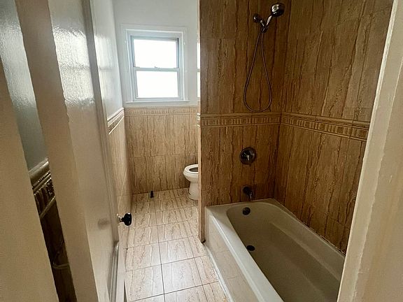 3rd image of 21-71 36th St #2F