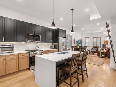 231 Everett St #1, Boston, MA, 02128