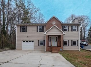 4647 Ogburn Ave, Winston Salem, NC 27105