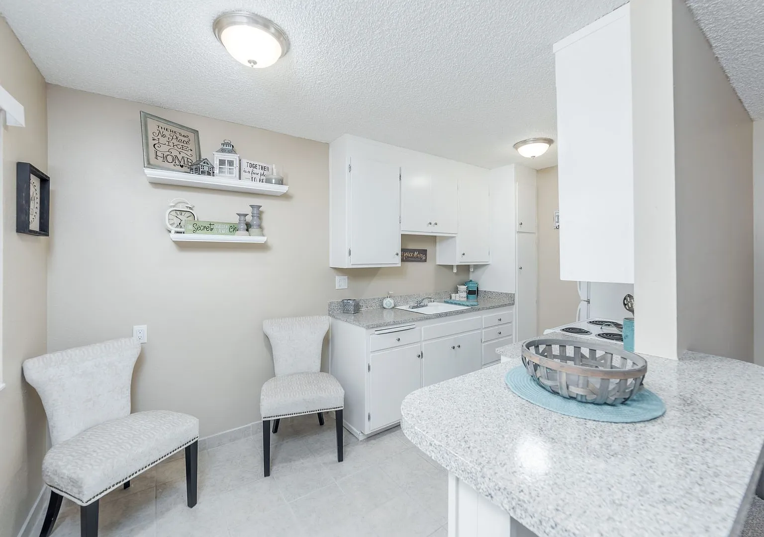 Garfield Manor Apartments — Photo 4