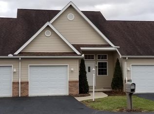406 Amherst Dr, Eaton, OH 45320