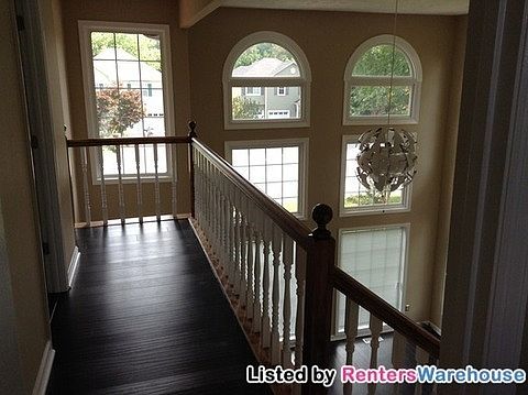3rd image of 1633 Oak Chase Ct