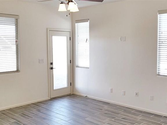 4th image of 5439 Sombra Azul St