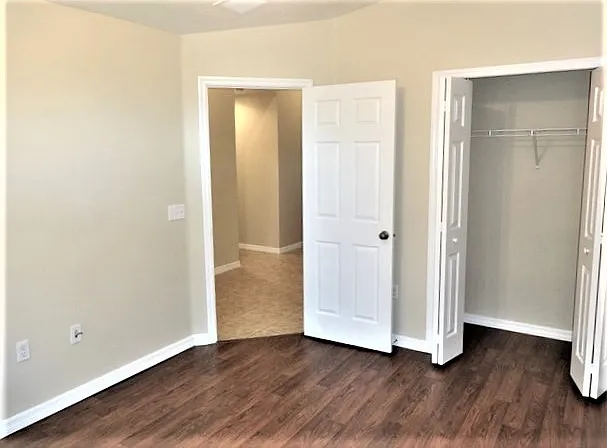 2170 Savannah Oaks Ln — Photo 15