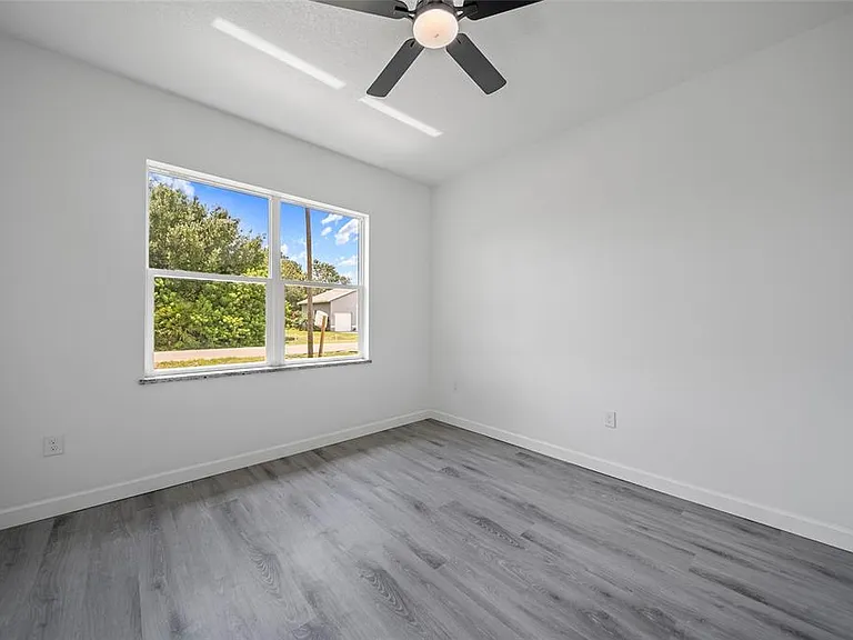 3908 Garienda Ave — Photo 27