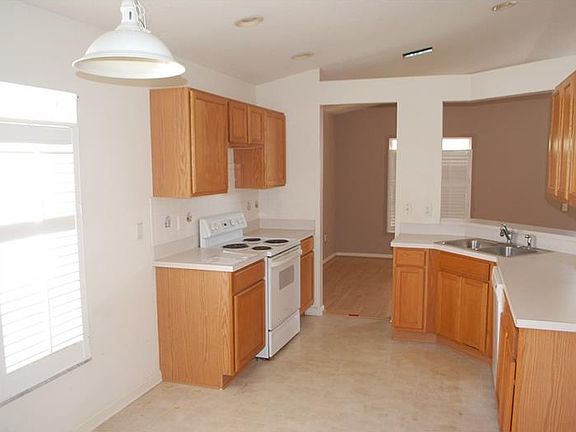 4th image of 5845 War Admiral Dr