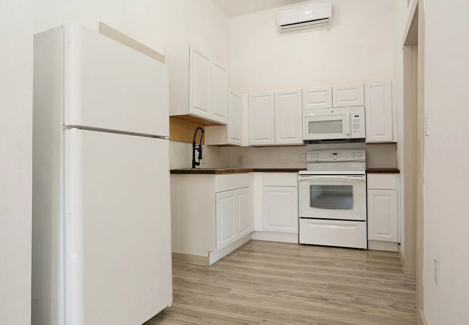 2 bed, 950 sqft, $875 — Photo 4
