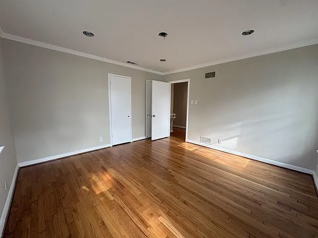 7525 Wentwood Dr — Photo 10