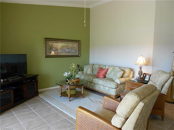 4th image of 10527 Washingtonia Palm Way APT 4024