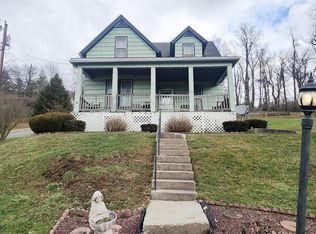 899 Fleming Ave, Fairmont, WV 26554