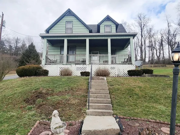 899 Fleming Ave, Fairmont, WV 26554